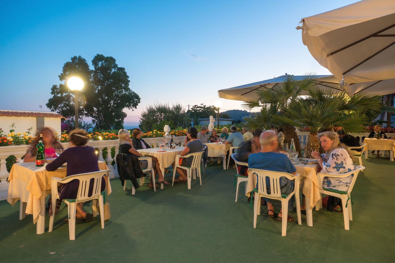 Hotel CASA LA VIGNA Sant'Angelo  Buitenkant foto