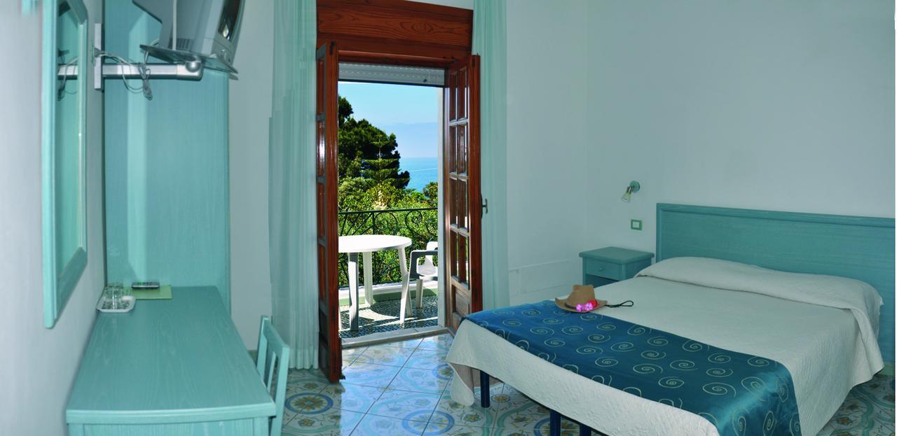 Hotel CASA LA VIGNA Sant'Angelo  Buitenkant foto